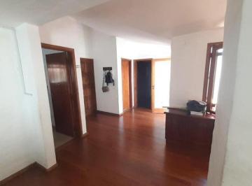 Casa · 160m² · 4 Ambientes · Casa de 3 Dorm. C - Jardín y Pileta - Apto Credito - B° Urca