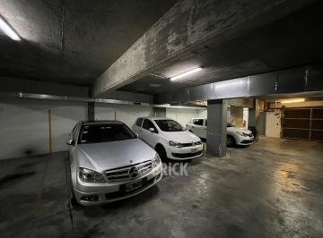 Garage · Cochera Fija Cubierta N° 16 en Av Juan de Garay Al 3700 (Hay Otras)