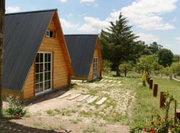 Casa · 1000m² · Oportunidad de Inversion - Complejo de Cabañas en Potrero de Garay