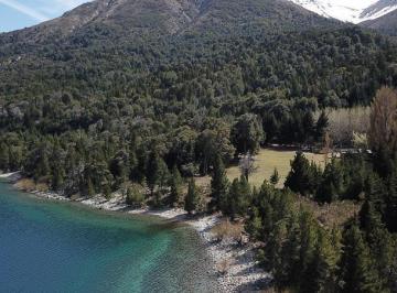 Campo · 5800000m² · Campo con Costa de Lago Nahuel Huapi. Huemul