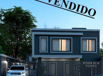 Casa · 90m² · 4 Ambientes · 1 Cochera · Duplex 4 Ambientes en Pozo Cochera y Jardin - Financiado
