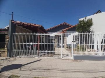 Casa de 3 ambientes, General San Martín · Casa 3 Ambientes en Venta en Villa Maipu