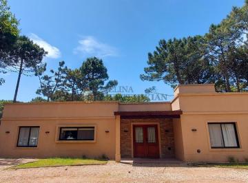 Casa · 130m² · 4 Ambientes · Casa en Valeria del Mar Temporada Verano 2027