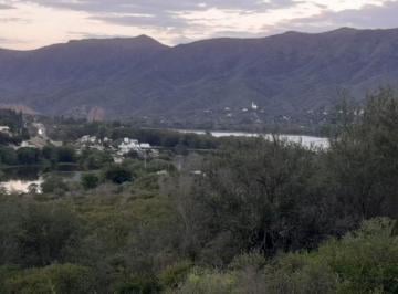 Campo · 25000m² · 2 Ha y 1/2 (23.603 M²), Sobre Ruta 38 en Villa Parque Siquiman Ref 2051