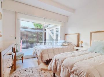 Foto1 · Apartamento Moderno en Peninsula, 3 Dorm., Parrillero, Garage Doble en Venta