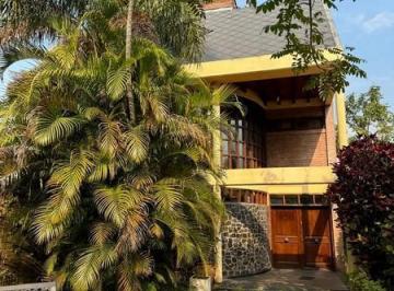 Casa · 300m² · 7 Ambientes · 6 Cocheras · Cf1165 - Casa en Venta B° Privado Rincón Santa María, Ituzaingó