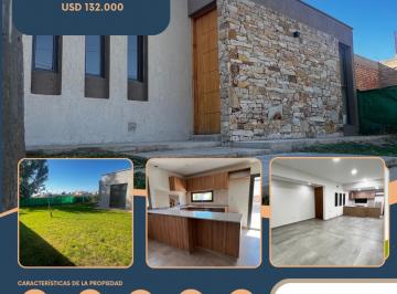 Casa · 150m² · 6 Ambientes · 2 Cocheras · Casa en Venta - B° Arenas Country - Guaymallen - Mendoza