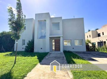 Casa · 157m² · 4 Ambientes · 2 Cocheras · Venta, Casa, San Matias, Area 5, Lote Al 900, 4 Ambientes