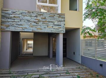 Casa · 142m² · 4 Ambientes · Casa en Barrio Padre Claret 3 Dorm. Dos Baños a Estrenar