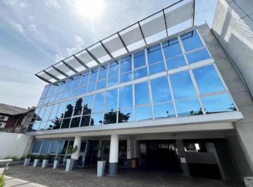 Oficina comercial · 173m² · 5 Ambientes · 5 Cocheras · Excelente Oficina de 103 m² en San Isidro Cerca de Panamericana