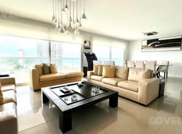 Departamento · 200m² · 5 Ambientes · 2 Cocheras · Venta Apartamento de 4 Dorm. en Suite en Torre Aquarela!