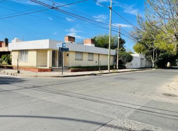 Casa de 6 ambientes, Córdoba · Venta Casa en Rosedal! a Una Cuadra de Ruta 20!