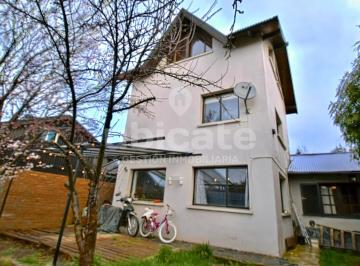 Casa · 180m² · 6 Ambientes · Casa en Las Victorias Oportunidad Renta