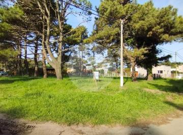 Terreno · 400m² · Lote en Esquina - La Caleta