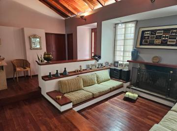 Casa de 5 ambientes, Córdoba · Vendo Casa de Lujo en El Bº Cerro de Las Rosas con Pileta 4 Dorm. y Escritorio