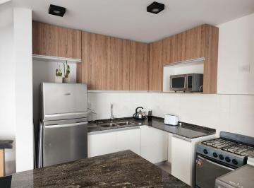 PH · 140m² · 4 Ambientes · 1 Cochera · PH en Lomas de Manantiales