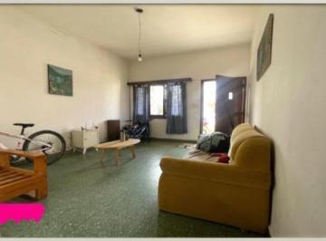Casa · 85m² · 3 Ambientes · 1 Cochera · Casa en Venta