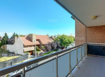 Departamento · 174m² · 5 Ambientes · 1 Cochera · Departamento Semipiso en Venta Ubicado en Centro, Neuquén
