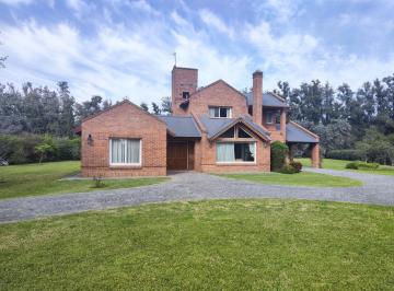 Casa · 151m² · 4 Ambientes · Las Chacras Open Door, muy Linda, Muy Cómoda Amplio Lote 3900 m²