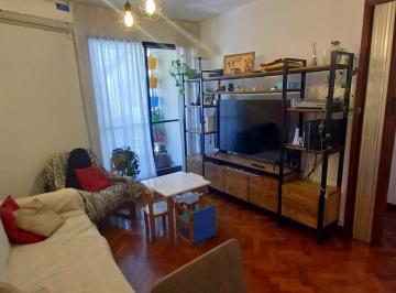 Departamento de 3 ambientes, Floresta · Departamento 3 Amb + Dependencia. Floresta