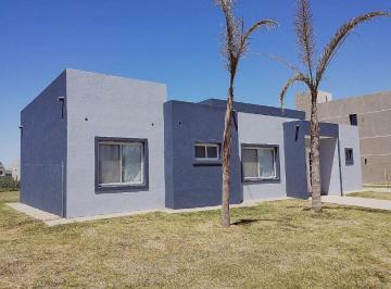 Casa · 660m² · 4 Ambientes · 1 Cochera · Casa en Venta 4 Ambientes Lagos de Canning
