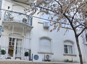 Departamento de 4 ambientes, Palermo · Excelente Semi Piso de 4 Ambientes C/dep Al Frente a 30 m Botanico