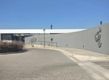 Ingreso complejo · Housing Las Flores - Dos Dorm. en Complejo Cerrado
