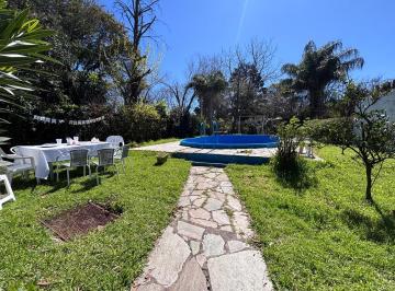 Casa · 100m² · 3 Ambientes · 4 Cocheras · Venta de Casa en Pueblo Esther Apta Credito