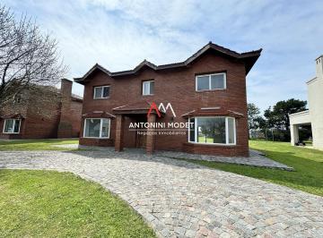 AMN-AMN-3149_2 · Casa en Venta en Los Alcanfores - Pilar