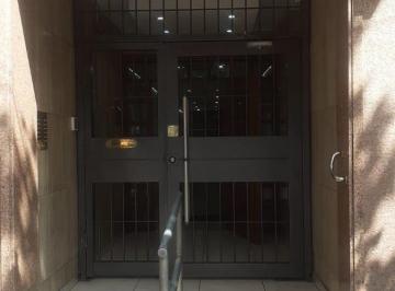 Oficina comercial · Oficina en Catamarca Esq. San Martin