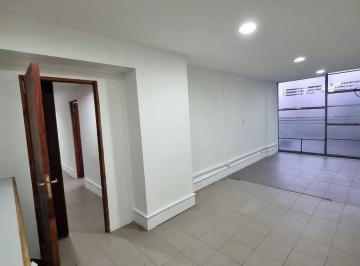 Oficina comercial · Oficina en Catamarca Esq. San Martin