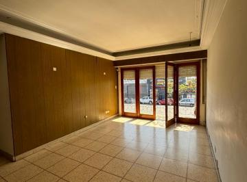 PH · 97m² · 3 Dormitorios · Colon 5600 - PH a La Calle, 4 Ambientes + Quincho