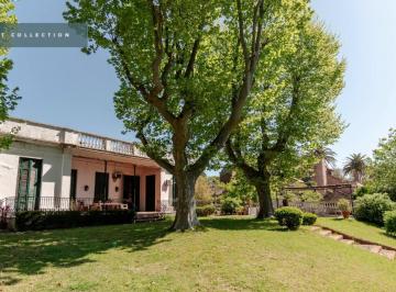 Casa · 631m² · 11 Ambientes · 2 Cocheras · Magnífica Casa de 130 Años Sobre Lote de 1870 m² en Venta en El Casco Histórica de San Isidro.
