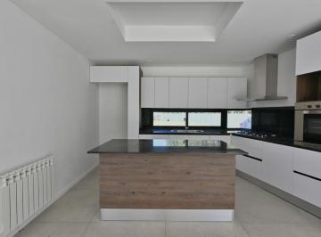 Casa · 149m² · 6 Ambientes · 2 Cocheras · Venta - Casa 3 Dorm. - Palos Verdes Country Club, Fisherton - Rosario