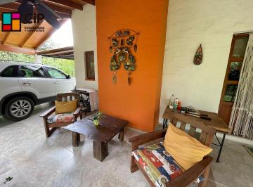 Casa de 4 ambientes, Carpintería · Casa en Carpintería con 1990 m² en Venta, 2 Dorm.