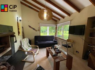 Casa de 4 ambientes, Carpintería · Casa Amplia en Venta Estilo Moderno en Carpinteria