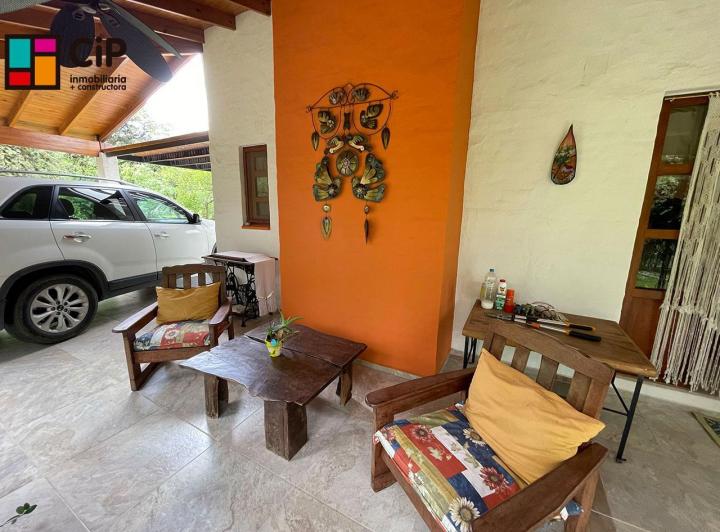Casa · 127m² · 4 Ambientes · 1 Cochera