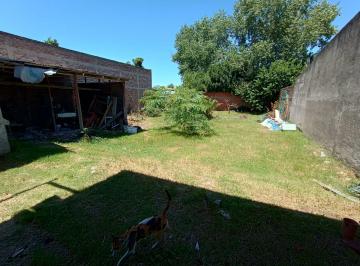 Casa · 97m² · 2 Dormitorios · 1 Cochera · Casa en Venta