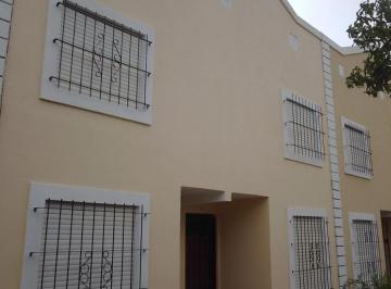 PH · 90m² · 3 Ambientes · 1 Cochera · Duplex en Av7 y 36 - Las Toninas