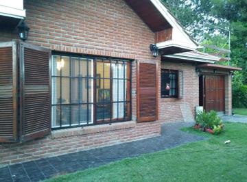 Casa de 2 ambientes, Miramar · Chalet en Barrio Cerrado Las Lomas.