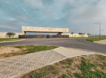 Terreno · 1034m² · Venta de Terreno Funes Vida Club de Campo Lote 633 Norte