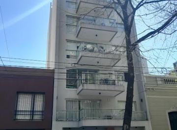Departamento de 2 ambientes, Palermo · 2 Amb. con Cochera Desc. Excelente Ubicación. y Estado, Balcón y Patio, Dorm. en Suite, Amenities
