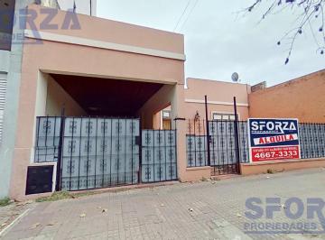 Local comercial · 123m² · 3 Ambientes · 1 Cochera · Casa Para Uso Profesional en Alquiler, Excelente Ubicacion