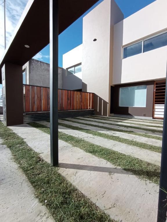 Dúplex 3 amb, 85m² con 2 cocheras a estrenar — Punta Mogotes