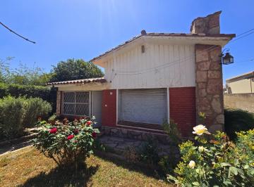Casa de 5 ambientes, Villa Carlos Paz · Venta: Casa a Refaccionar - 3 Dorm. 2 Baños - Barrio Malvinas - Villa Carlos Paz