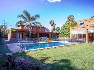 Casa · 358m² · 7 Ambientes · 2 Cocheras · Venta Casa 3 Dorm. - San Marino (Funes Hills)