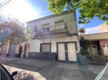 PH de 5 ambientes, Liniers · Venta PH