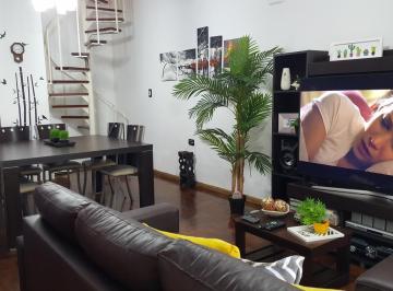Casa · 137m² · 6 Ambientes · Casa en Venta - 2 Dorm. - Impecable