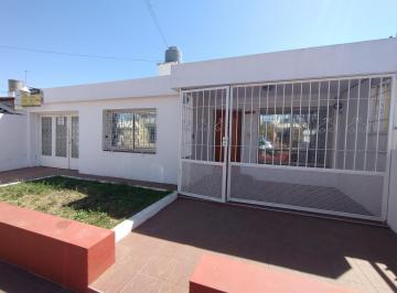 Casa de 6 ambientes, Córdoba · Casa con Galpón Barrio Matienzo Oportunidad