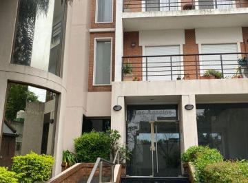 Departamento de 4 ambientes, Quilmes · Departamento de 4 Ambientes (Piso) con Cochera en Bernal Centro